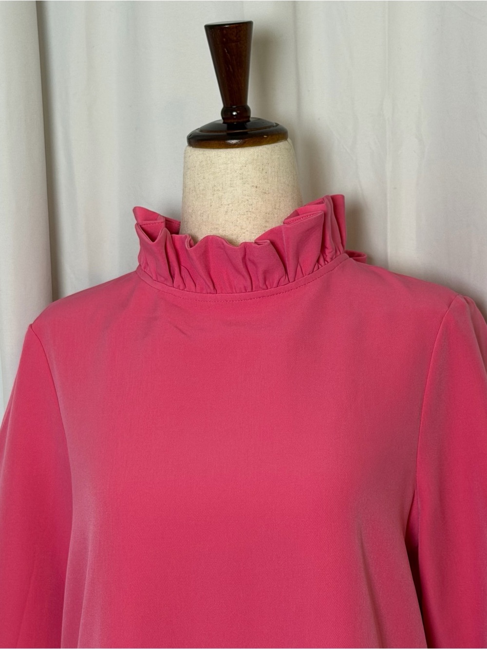Tuckernuck Daphne Dress NWT Hot Pink Bow Back Shift Pockets Women’s Small - Picture 5 of 14